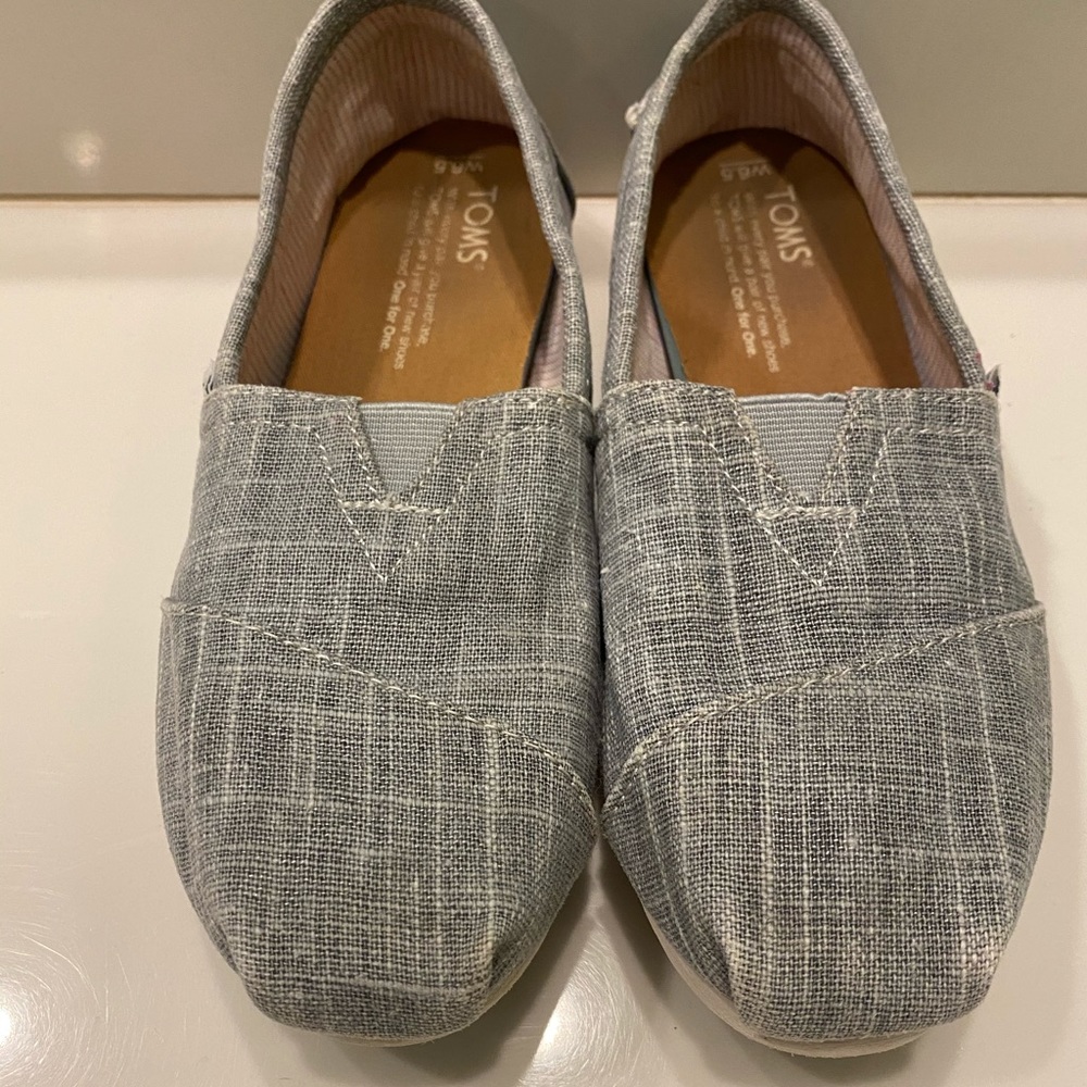 Gray Flat Toms - image 1